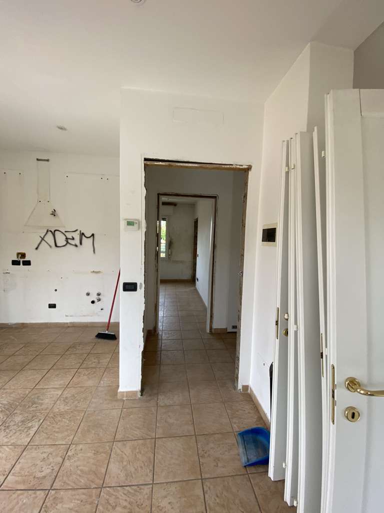 Architetto Bologna - 656A62D4 0D14 4666 88B4 DCE4041B4D4D 1 105 c